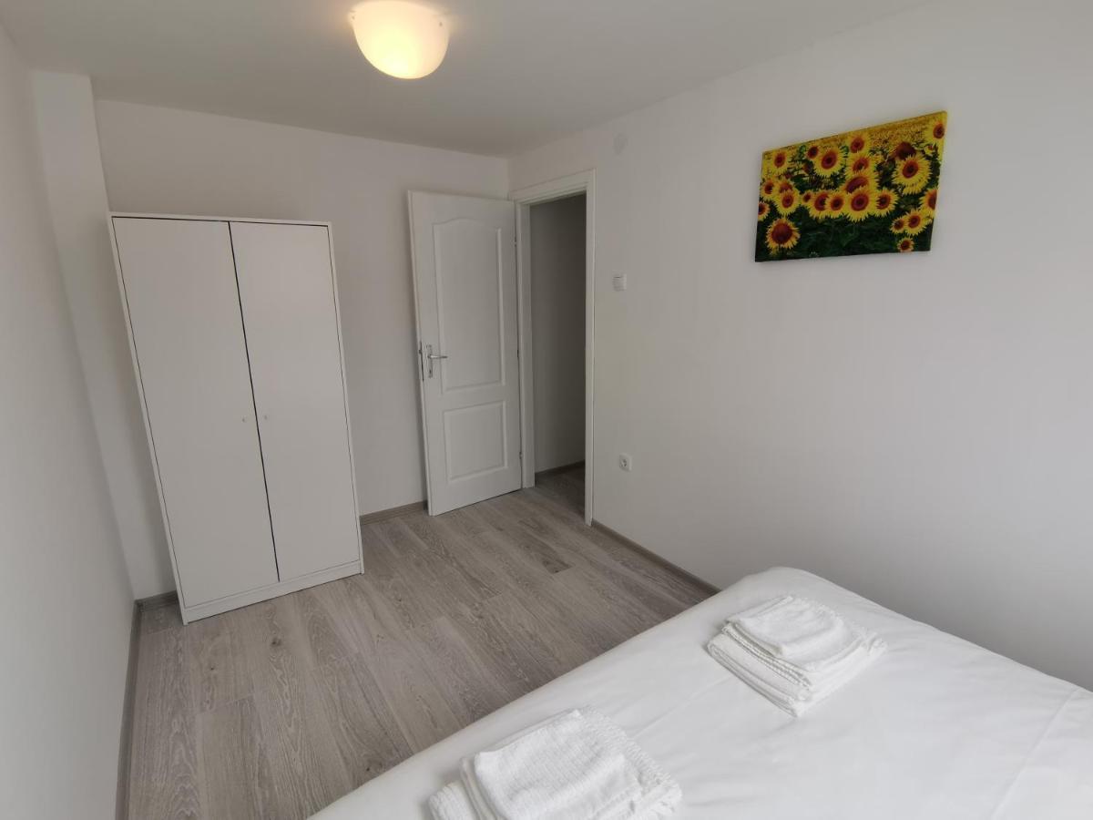 Ris Central Apartments Novi Sad Exterior photo